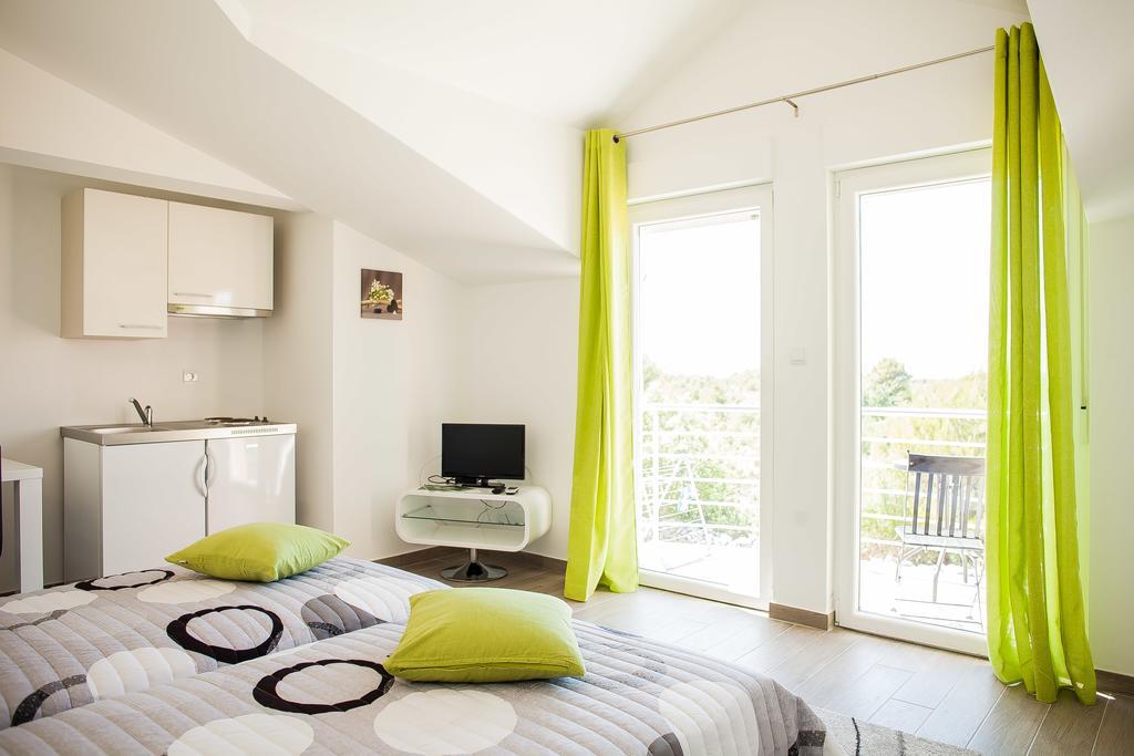 Gabi Rooms & Studio Apartment Lozovac Zimmer foto